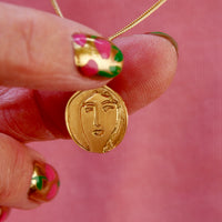 Collier long médaillon Big Eve