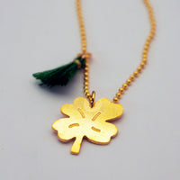 Collier long Pendentif Pompon