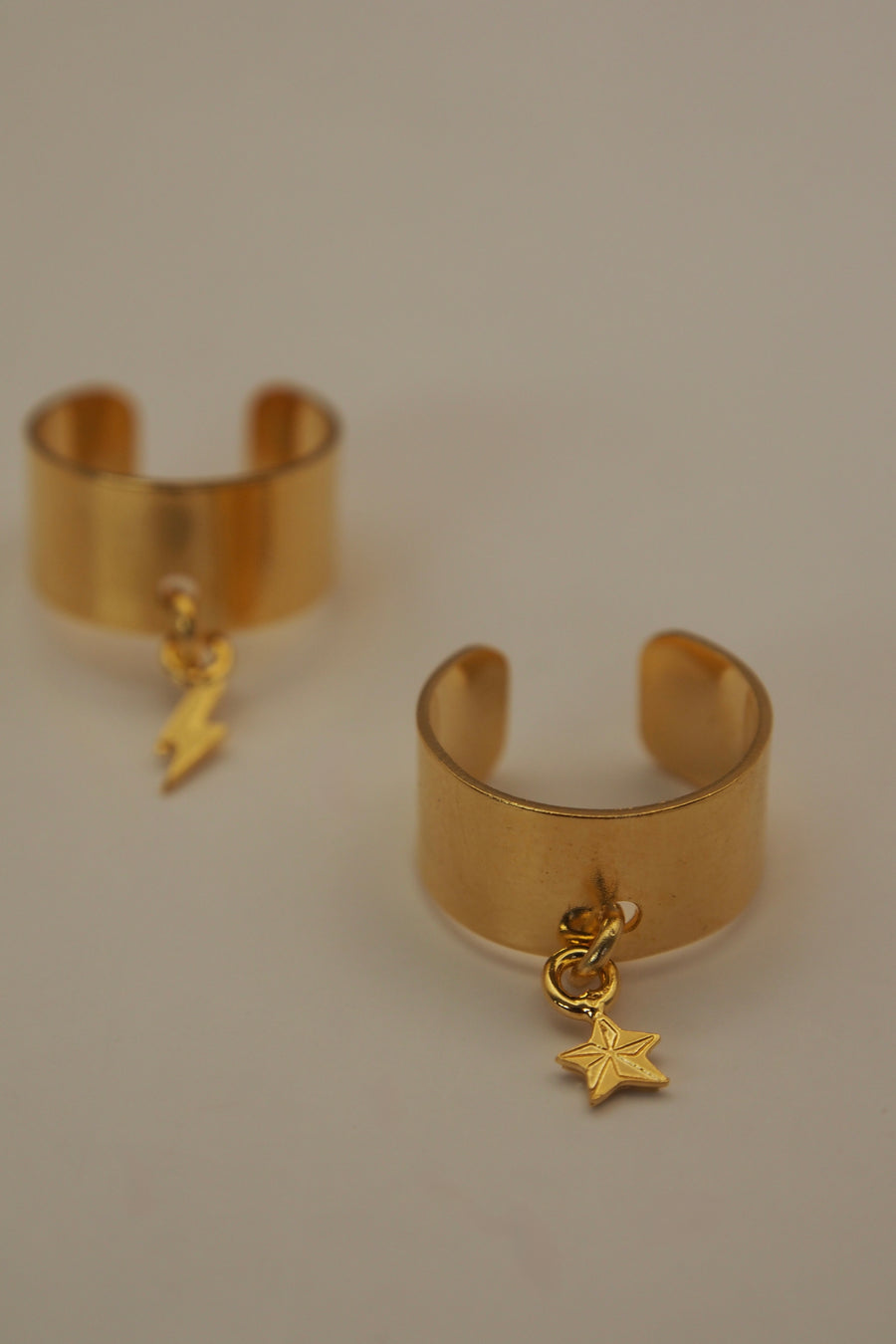 Ear-cuff