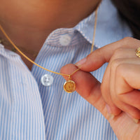 Collier long médaillon Eve