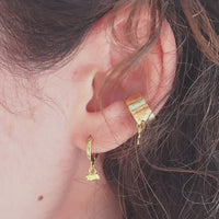 Ear-cuff