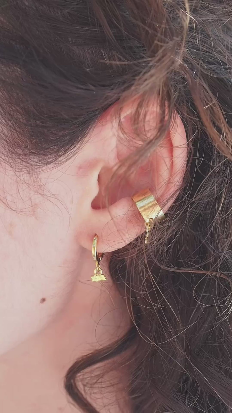 Ear-cuff